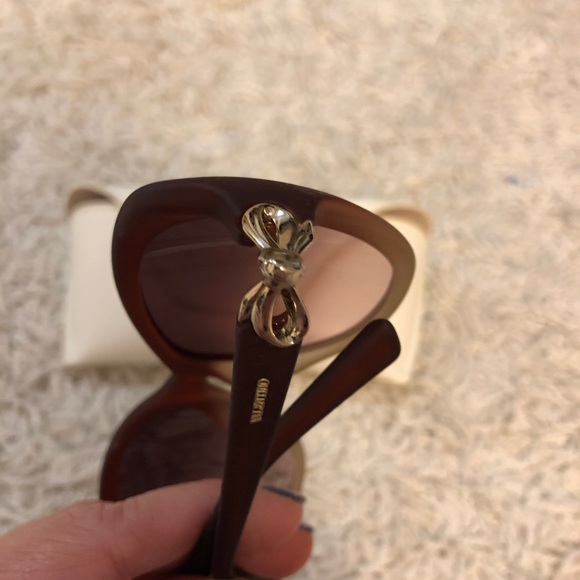 Never worn Valentino sunglasses - Picture 3 of 7